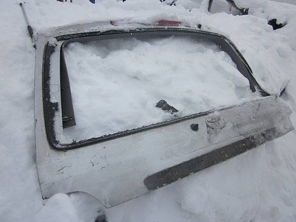 Land cruiser 100 дверь багажника. Toyota land cruiser 80 дверь багажника. двери багажника на toyota land cruiser 100. нижняя часть багажника toyota lc100. дверь багажника верхняя ленд крузер 100.