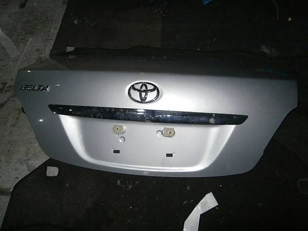 обшивка крышки багажника тойота ленд крузер 200.